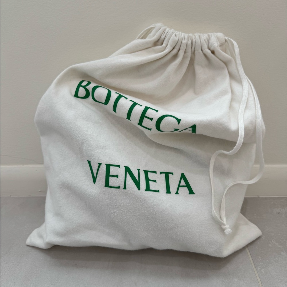 Bottega Veneta Borba Intreccio Napa: Grass green/ gold - Picture 12 of 13